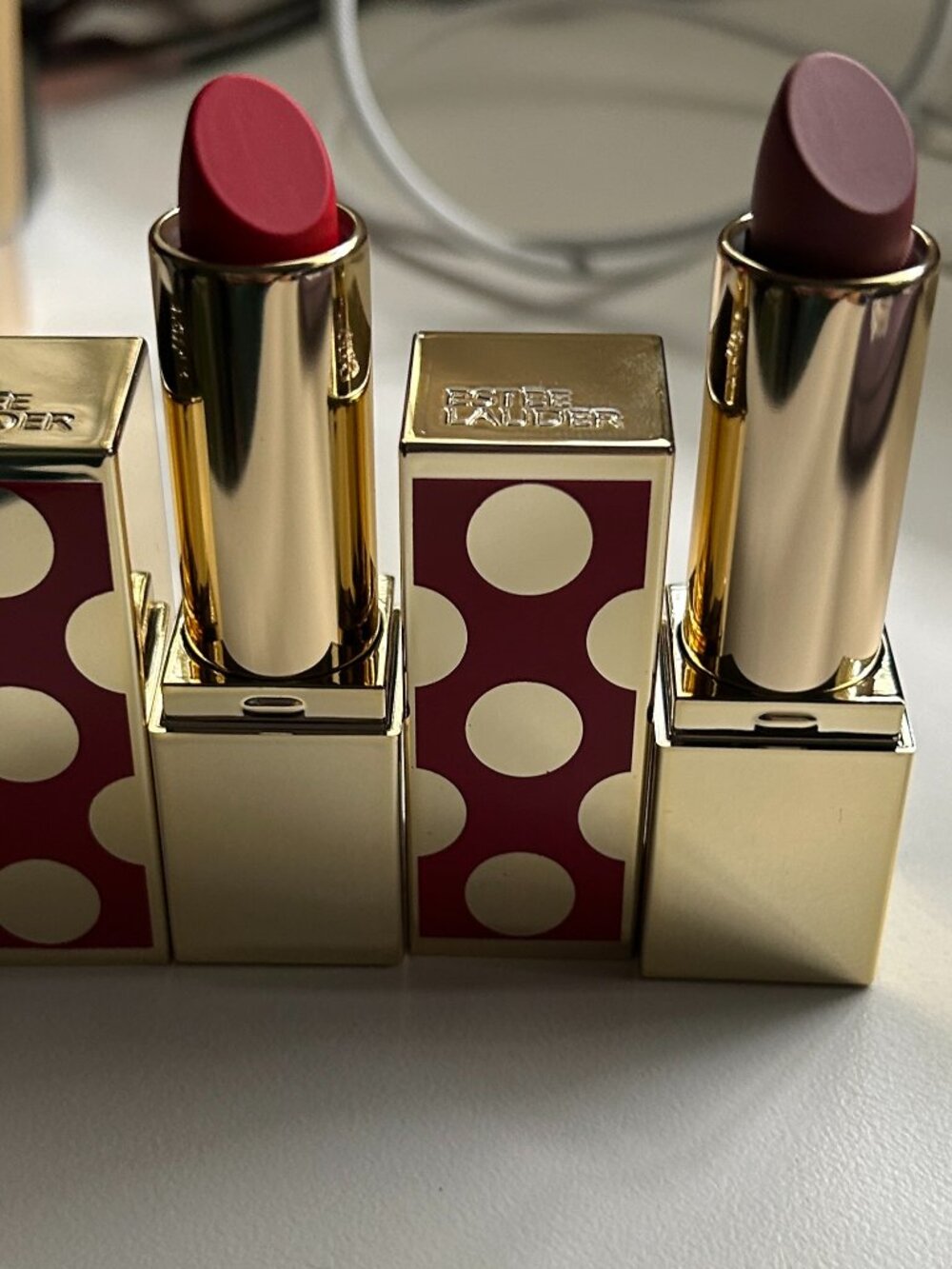Brand New 2 Estee Lauder Lipsticks